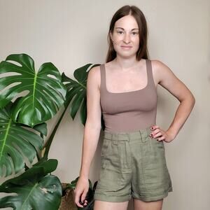 H&M Olive Green High Rise Linen Blend Cuffed Shorts Womens 2